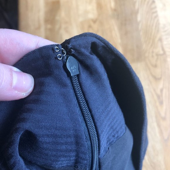 The Limited Studio 400 Gray Skirt Size 10 - Picture 5 of 10